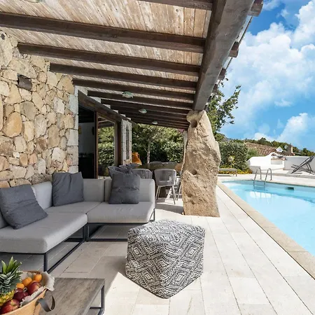 Luxe Cote Stay- Elegant וילה פורטו צ'רבו