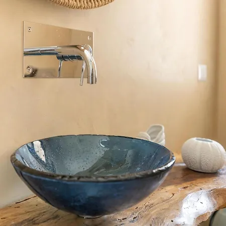 Luxe Cote Stay- Elegant فيلة