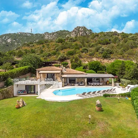 فيلة Luxe Cote Stay- Elegant بورتو كيرفو