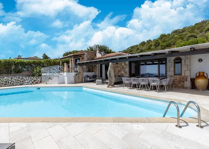 Luxe Cote Stay- Elegant