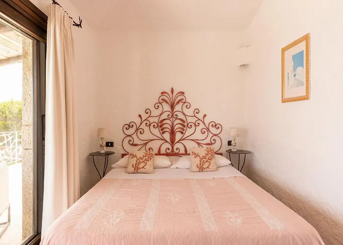 Luxe Cote Stay- Elegant Villa *