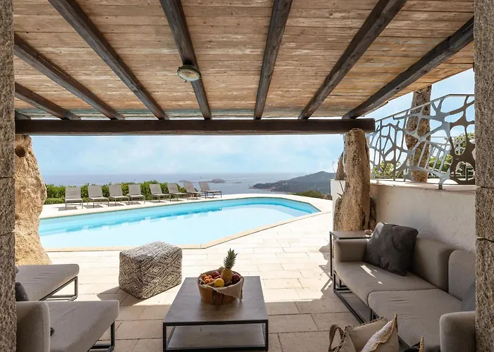 Luxe Cote Stay- Elegant Villa *