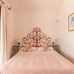 Luxe Cote Stay- Elegant Villa *