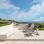 Luxe Cote Stay- Elegant Villa