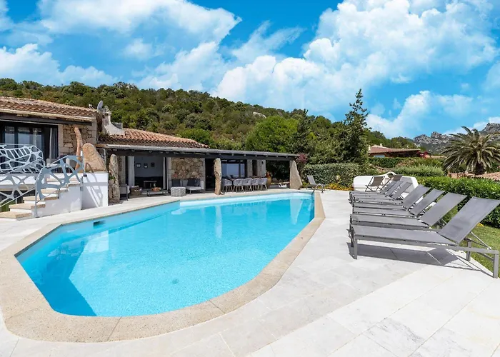 Luxe Cote Stay- Elegant Вілла